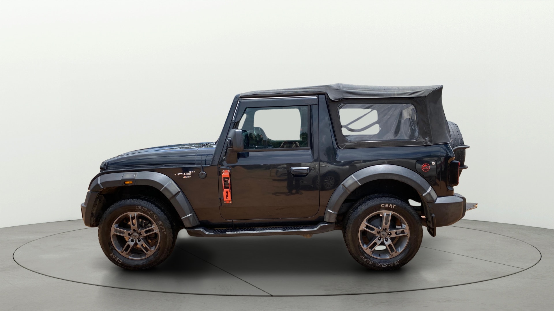 View 2020 Mahindra Thar AX Standard Manual Soft Top 6 Seater Image 6 Used 2020 Mahindra Thar AX Standard Manual Soft Top 6 Seater Image 6