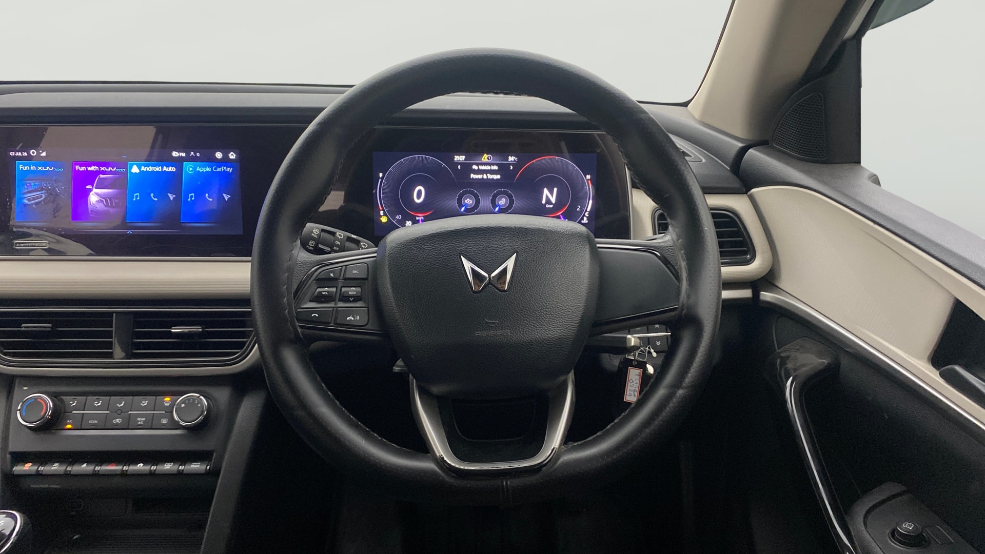 Used 2023 Mahindra XUV700 Used 2023 Mahindra XUV700
