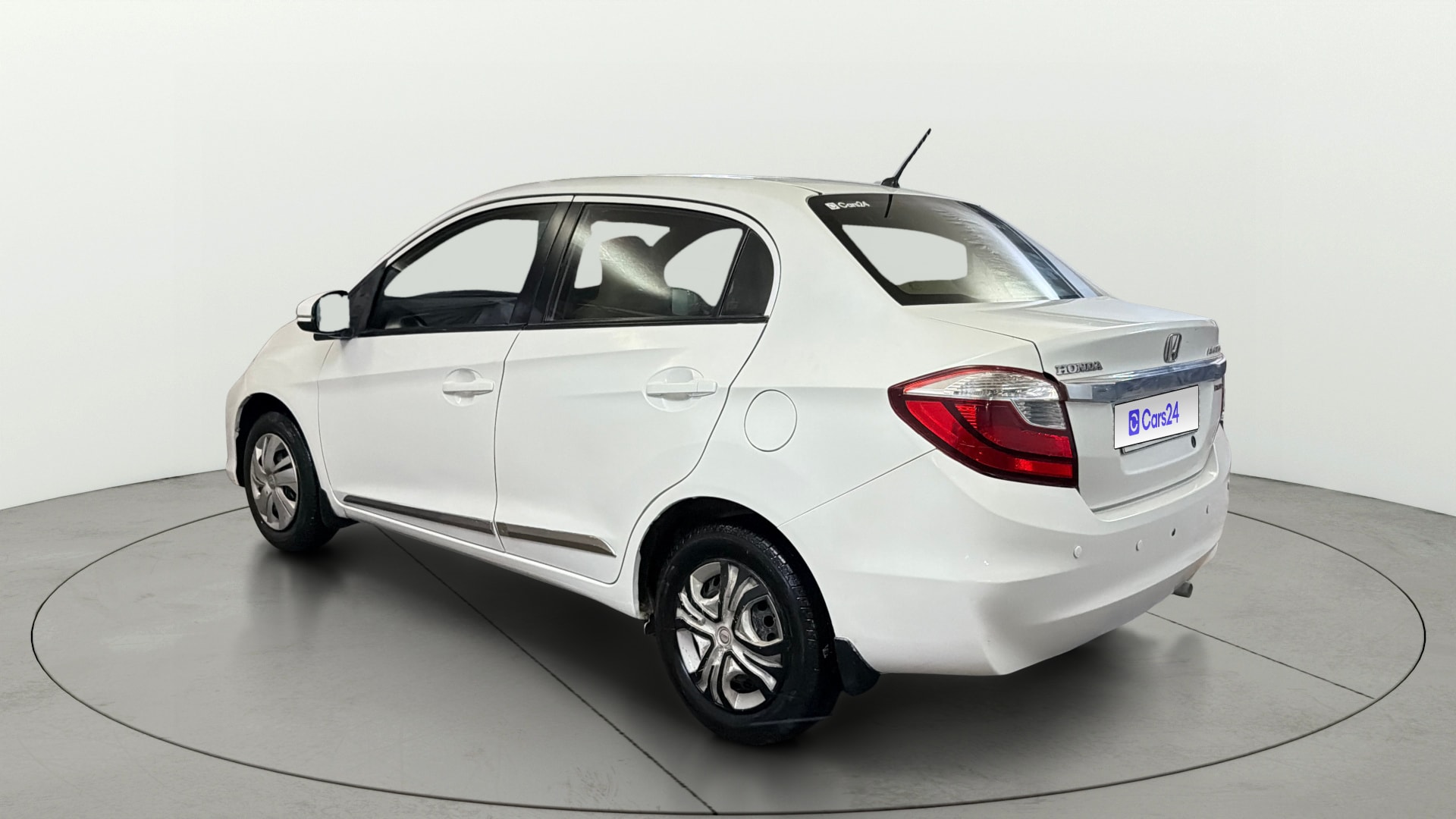 View 2016 Honda Amaze E MT Petrol BS IV Image 2 Used 2016 Honda Amaze E MT Petrol BS IV Image 2