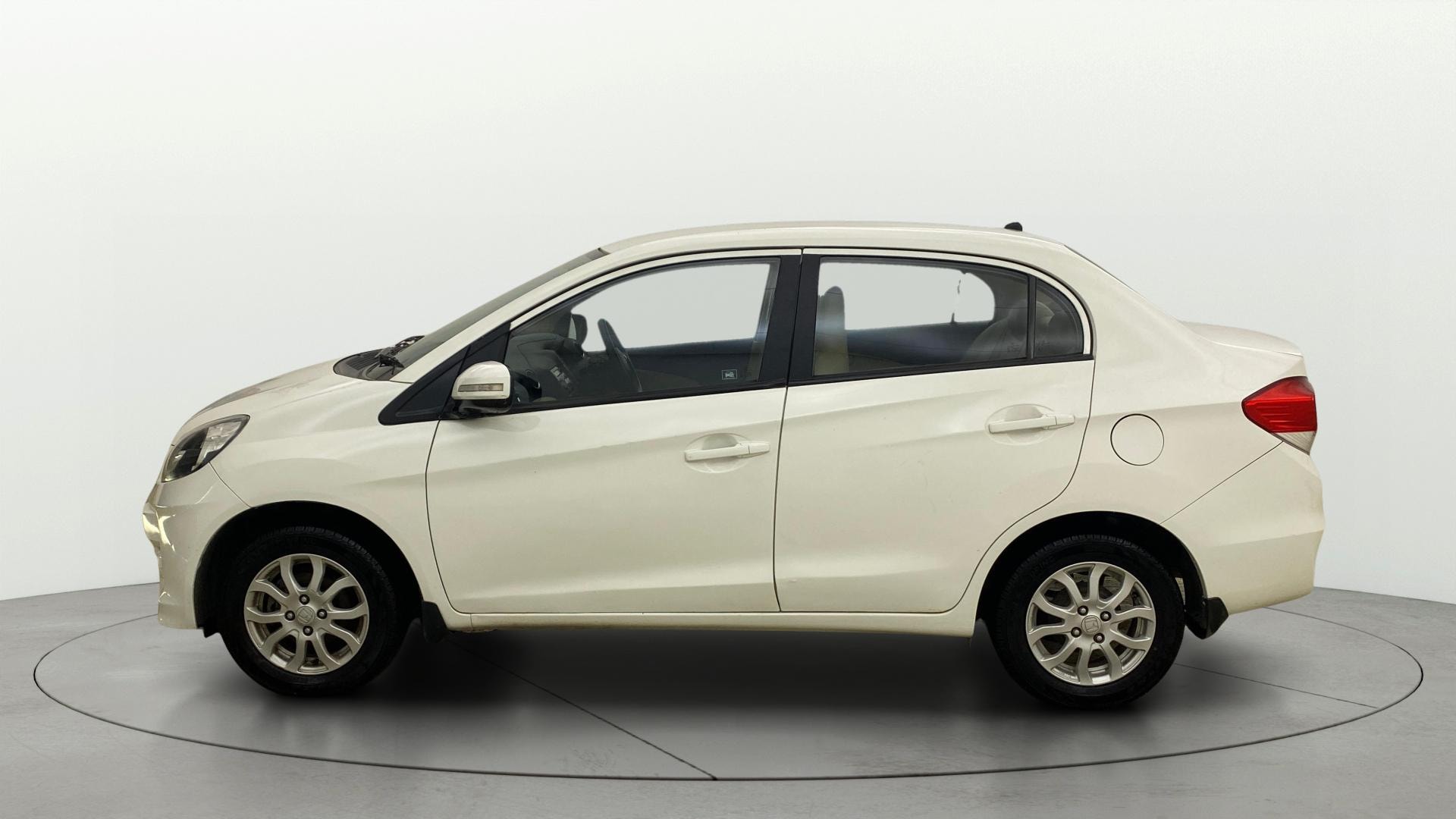 View 2013 Honda Amaze E MT Petrol BS IV Image 5 Used 2013 Honda Amaze E MT Petrol BS IV Image 5