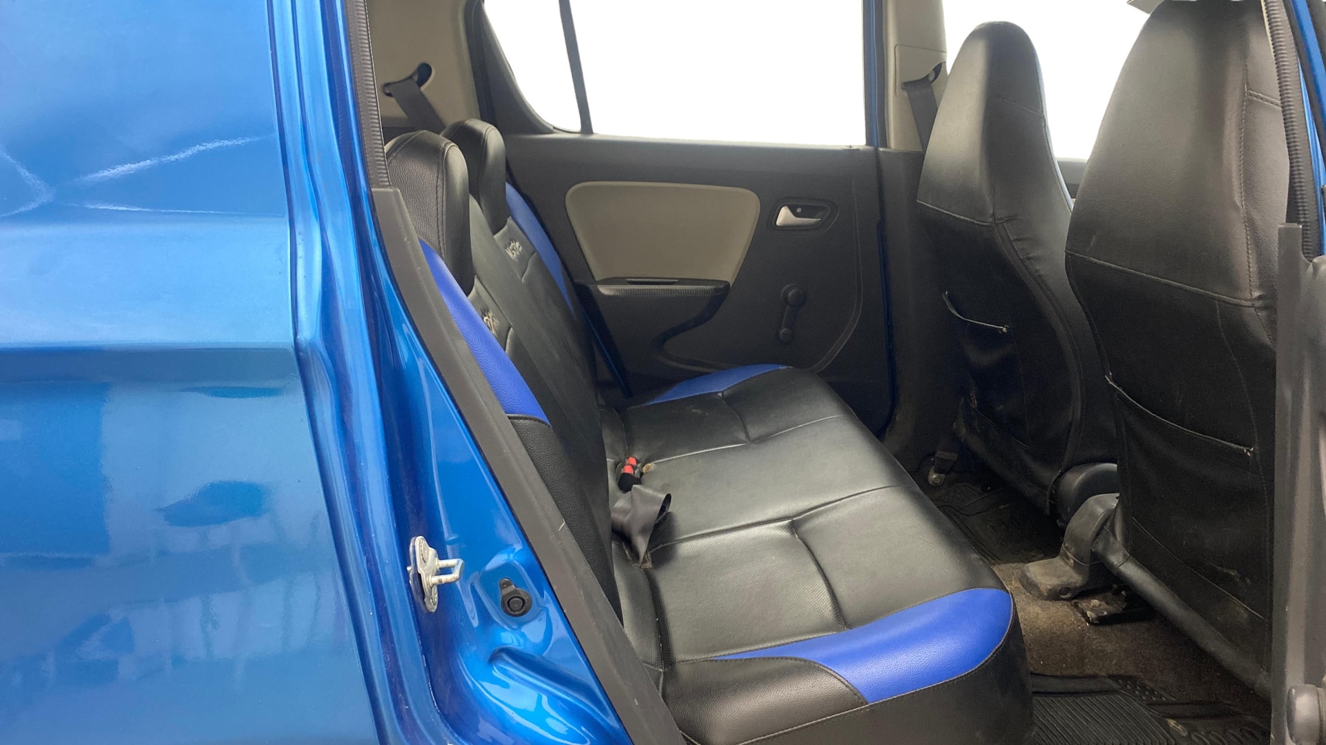 View 2016 Maruti Suzuki Alto K10 LX Image 28 Used 2016 Maruti Suzuki Alto K10 LX Image 28