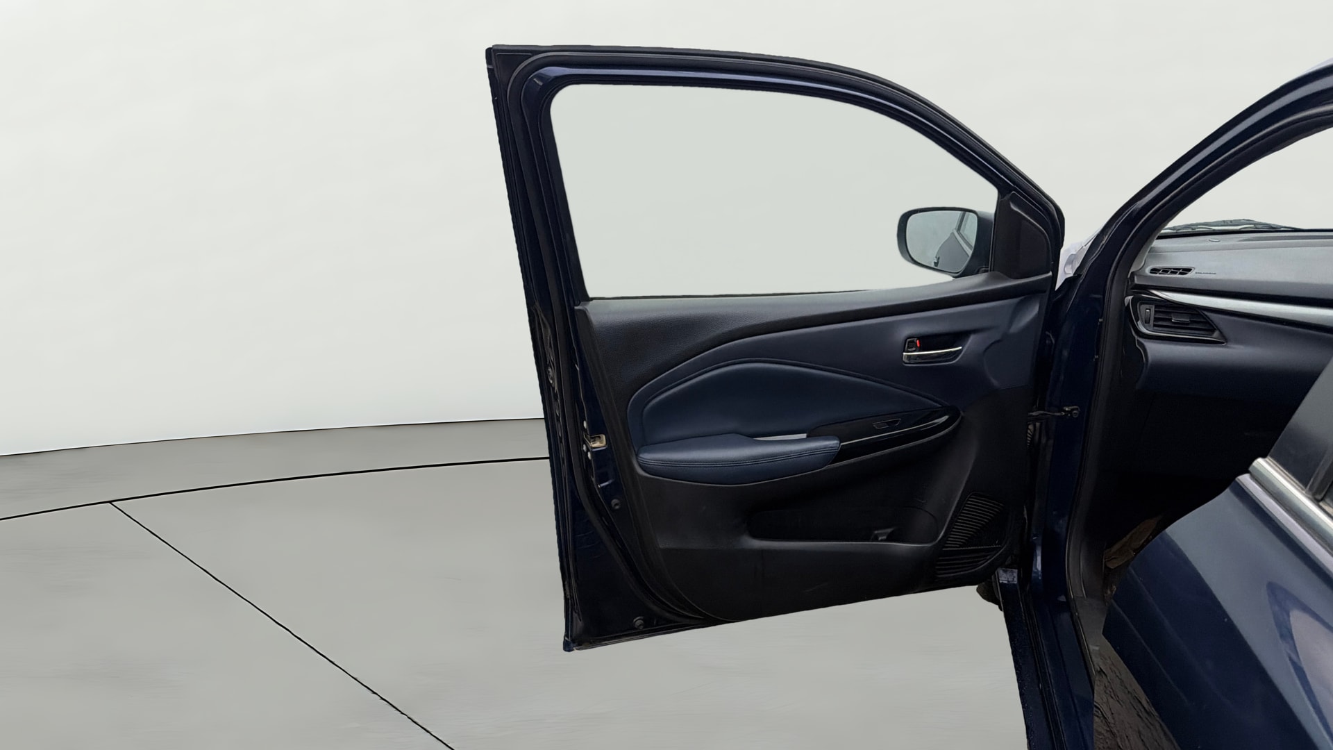 View 2022 Maruti Suzuki 1000 Base Variant Image 30 Used 2022 Maruti Suzuki 1000 Base Variant Image 30
