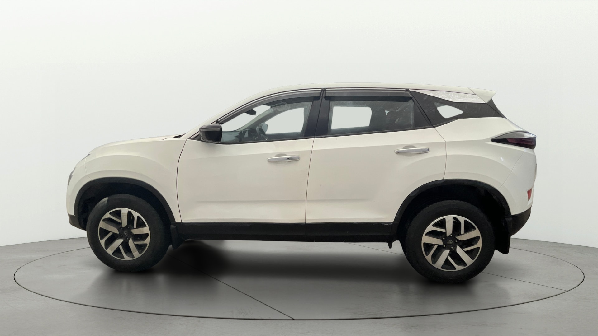 View 2023 Tata Harrier XZA Plus Option Image 6 Used 2023 Tata Harrier XZA Plus Option Image 6
