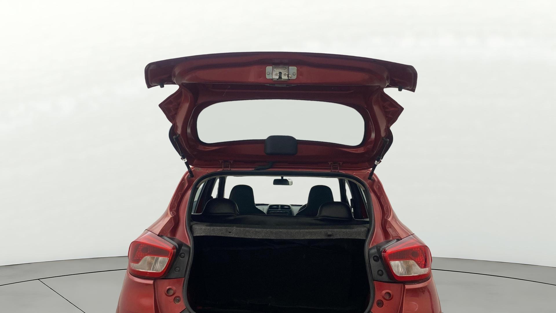 View 2018 Renault Kwid RXT 1.0 Image 16 Used 2018 Renault Kwid RXT 1.0 Image 16