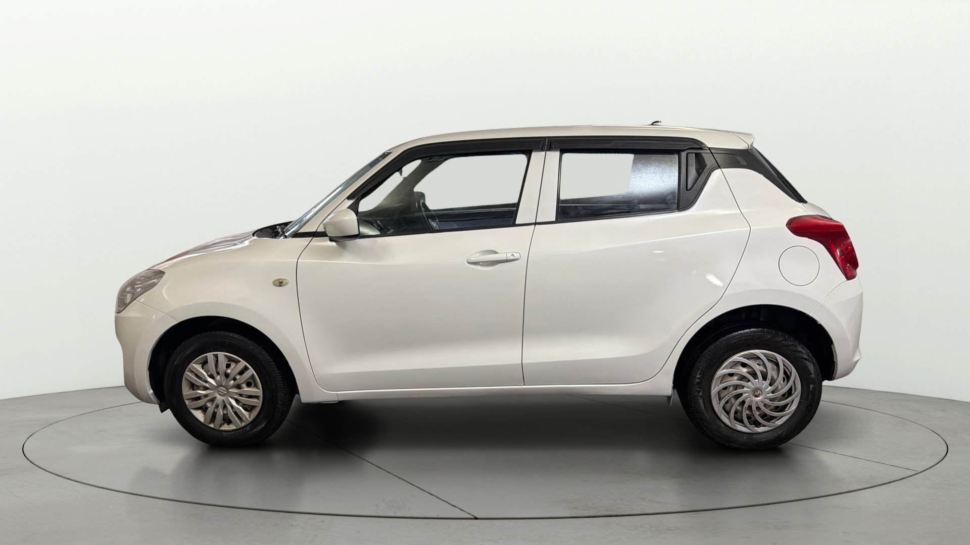 View 2020 Maruti Suzuki 1000 Base Variant Image 5 Used 2020 Maruti Suzuki 1000 Base Variant Image 5