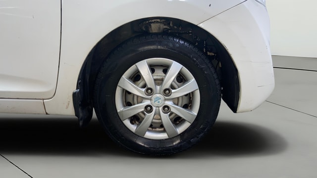 View Hyundai EON Image 39 Used Hyundai EON Image 39