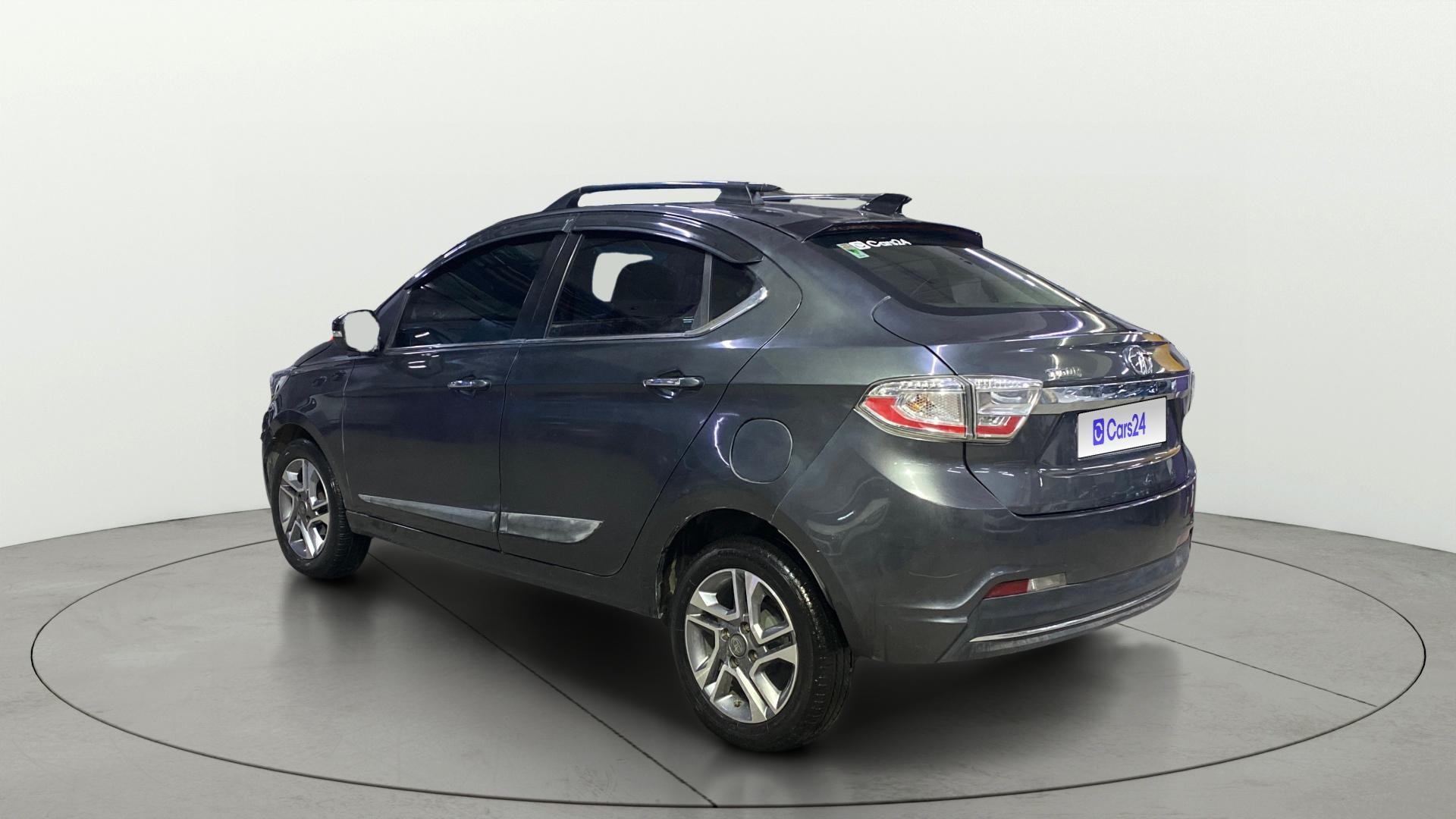 View 2023 Tata Tigor XE Diesel Image 2 Used 2023 Tata Tigor XE Diesel Image 2