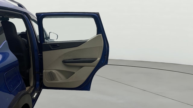 View Renault Triber Image 7 Used Renault Triber Image 7