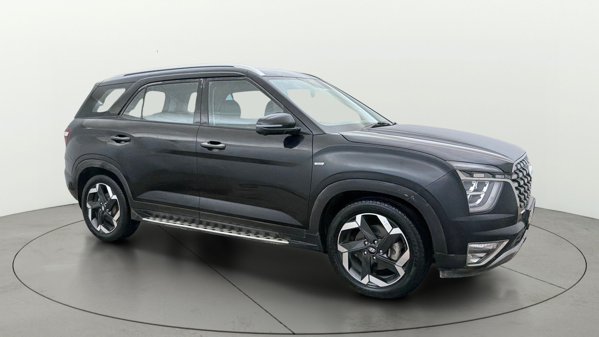 View 2022 Hyundai Alcazar Prestige 6 Seater MT Petrol Image 15 Used 2022 Hyundai Alcazar Prestige 6 Seater MT Petrol Image 15
