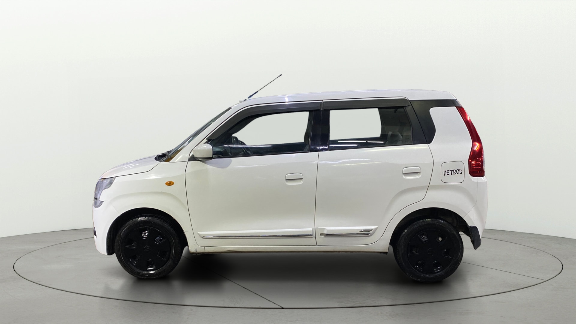 View 2019 Maruti Suzuki 1000 Base Variant Image 28 Used 2019 Maruti Suzuki 1000 Base Variant Image 28