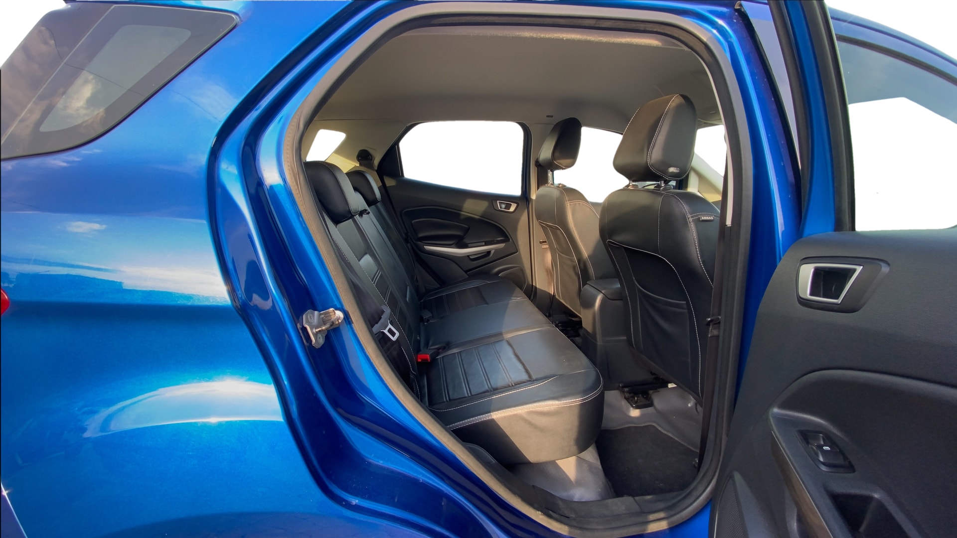 View 2019 Ford EcoSport 1.5 TDCi Diesel Ambiente BS IV Image 30 Used 2019 Ford EcoSport 1.5 TDCi Diesel Ambiente BS IV Image 30