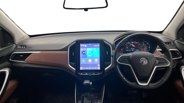 View MG Hector Plus Image 32 Used MG Hector Plus Image 32