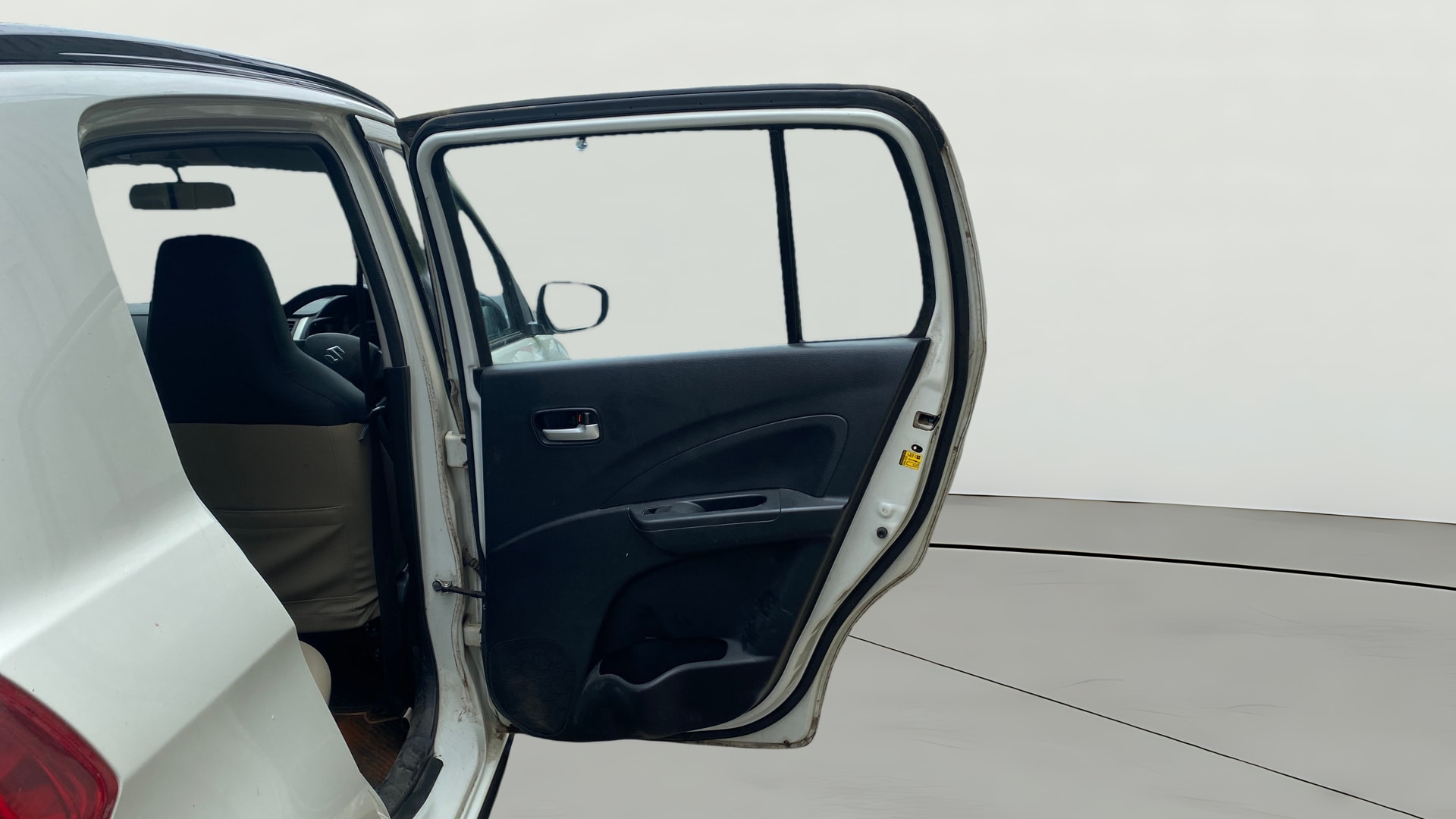 View 2019 Maruti Suzuki 1000 Base Variant Image 7 Used 2019 Maruti Suzuki 1000 Base Variant Image 7