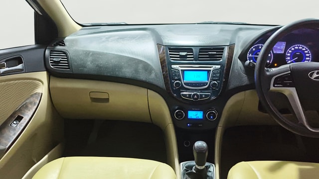 View Hyundai Fluidic Verna Image 18 Used Hyundai Fluidic Verna Image 18