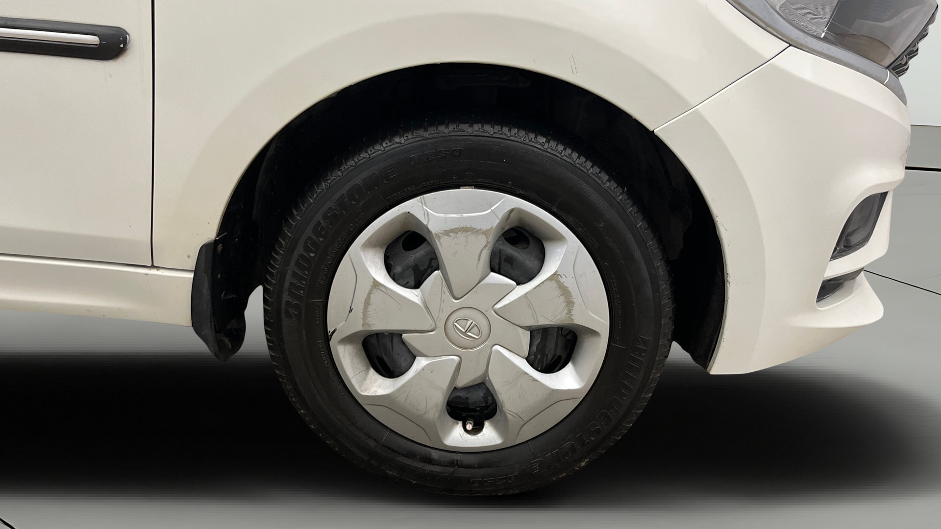 View 2021 Tata Tiago Revotorq XB Image 40 Used 2021 Tata Tiago Revotorq XB Image 40
