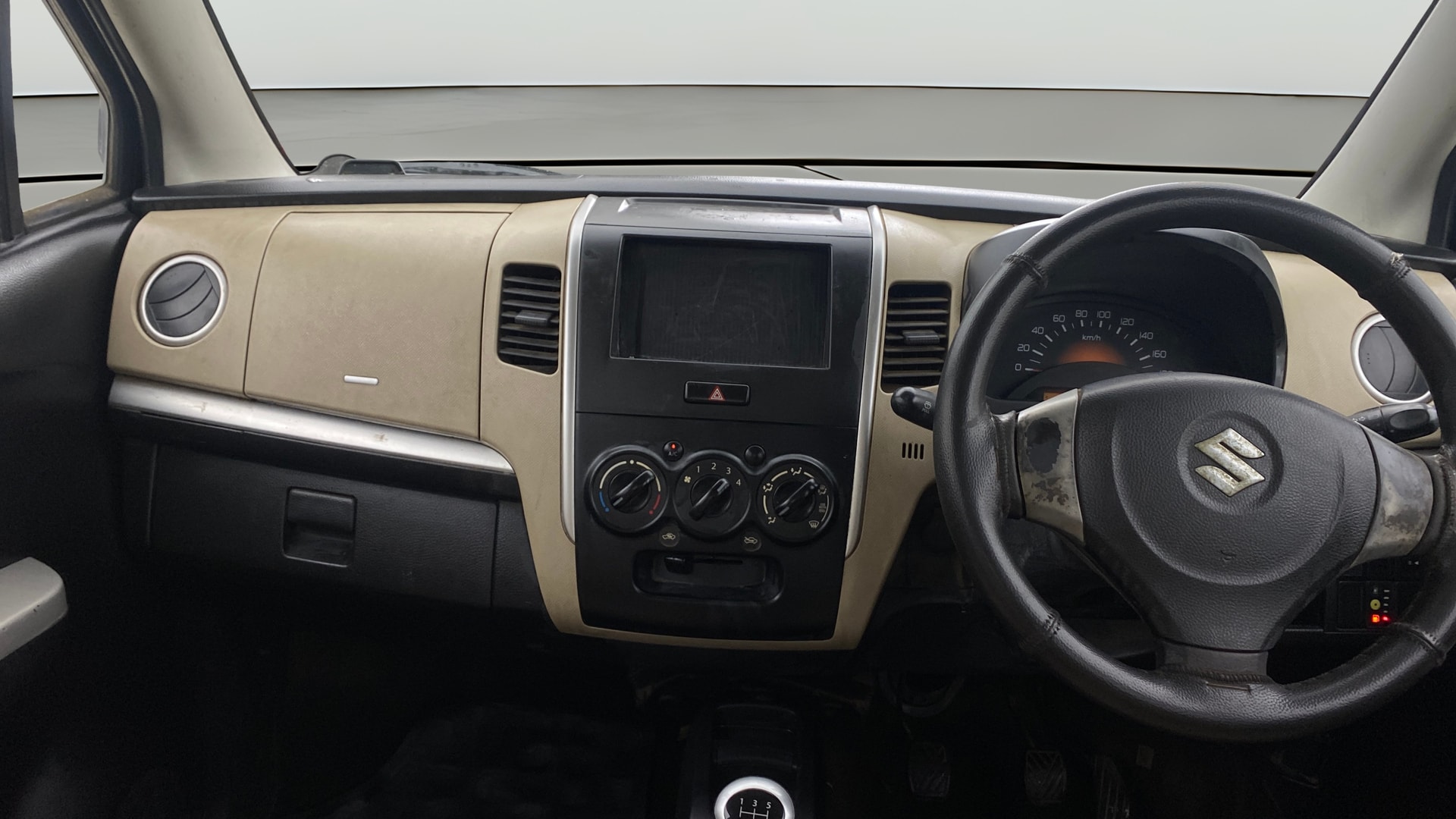 View 2018 Maruti Suzuki 1000 Base Variant Image 17 Used 2018 Maruti Suzuki 1000 Base Variant Image 17
