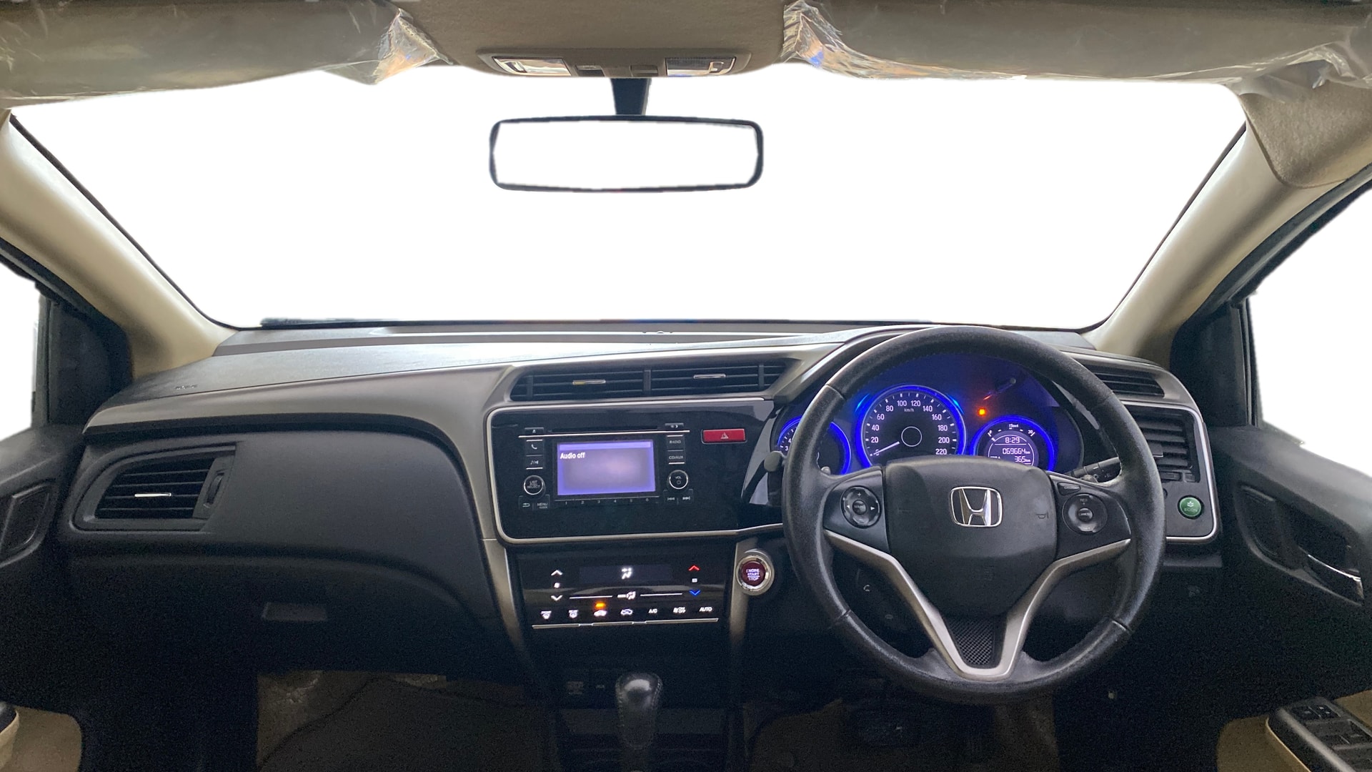 View 2015 Honda City ZX MT Diesel Anniversary Edition Image 16 Used 2015 Honda City ZX MT Diesel Anniversary Edition Image 16