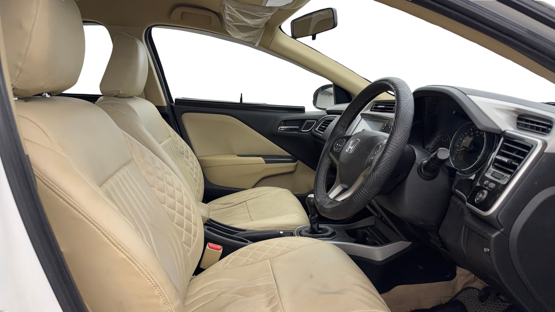 View 2021 Honda City ZX MT Diesel Anniversary Edition Image 18 Used 2021 Honda City ZX MT Diesel Anniversary Edition Image 18