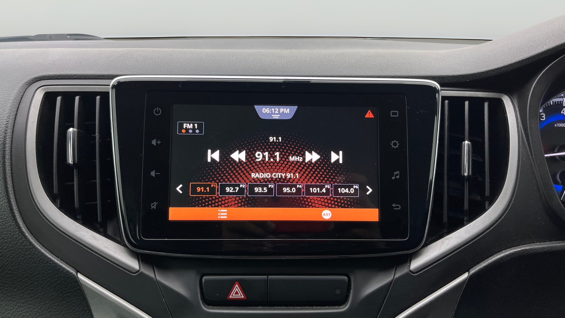 View 2019 Maruti Suzuki 1000 Base Variant Image 32 Used 2019 Maruti Suzuki 1000 Base Variant Image 32