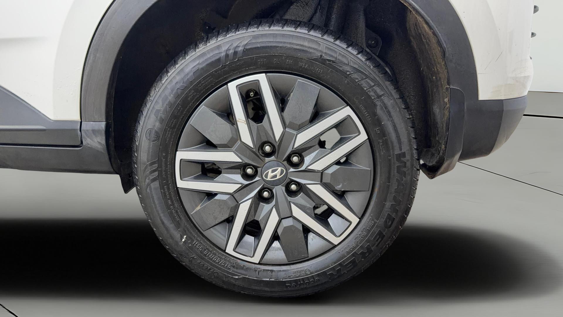 View 2023 Hyundai Venue S (O) 1.0 Turbo Petrol DCT Image 12 Used 2023 Hyundai Venue S (O) 1.0 Turbo Petrol DCT Image 12