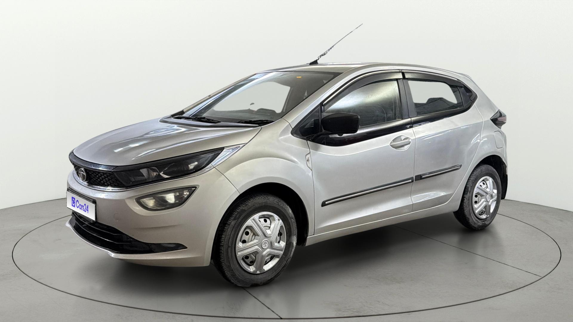 View 2020 Tata Altroz XM Petrol Image 34 Used 2020 Tata Altroz XM Petrol Image 34