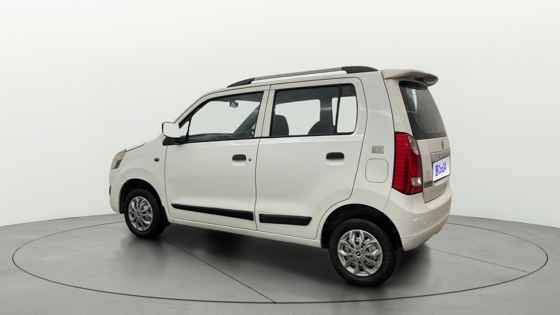 View 2015 Maruti Suzuki 1000 Base Variant Image 2 Used 2015 Maruti Suzuki 1000 Base Variant Image 2
