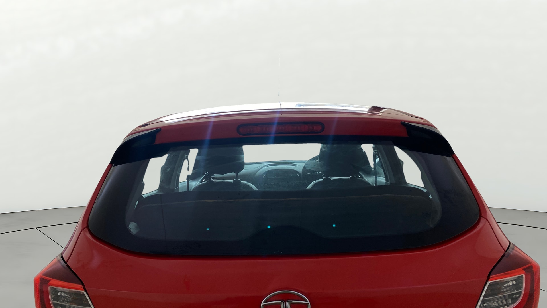 View 2020 Tata Tiago Revotorq XB Image 4 Used 2020 Tata Tiago Revotorq XB Image 4