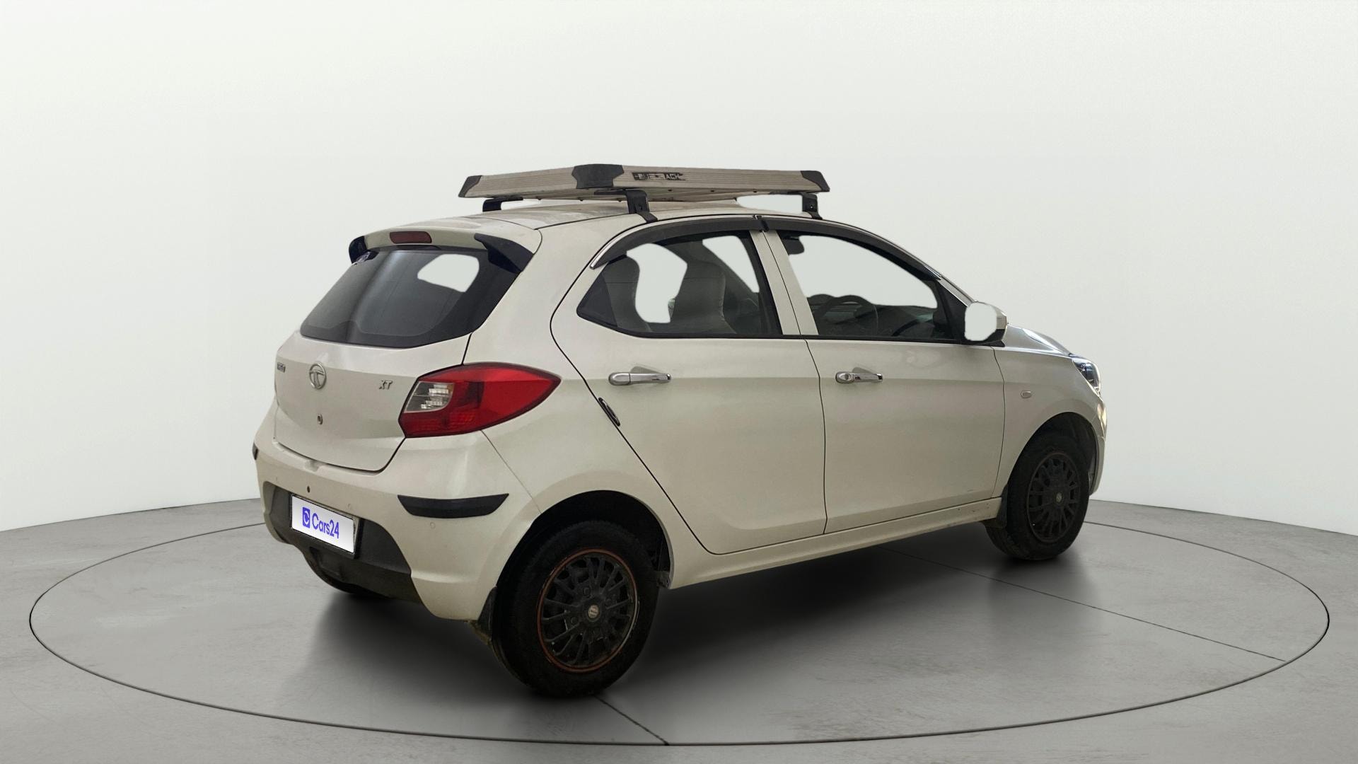 View 2018 Tata Tiago Revotorq XB Image 42 Used 2018 Tata Tiago Revotorq XB Image 42