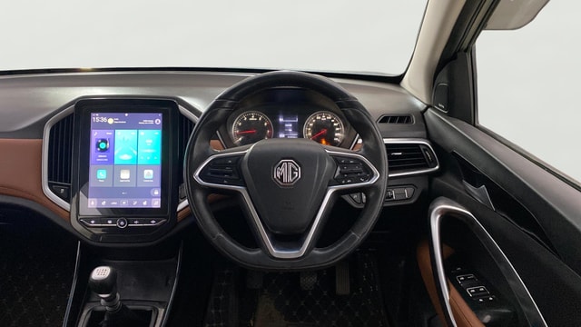 View MG Hector Plus Image 14 Used MG Hector Plus Image 14