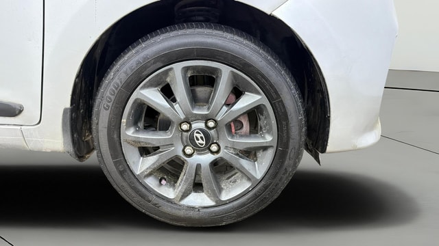 View Hyundai Grand i10 Image 39 Used Hyundai Grand i10 Image 39