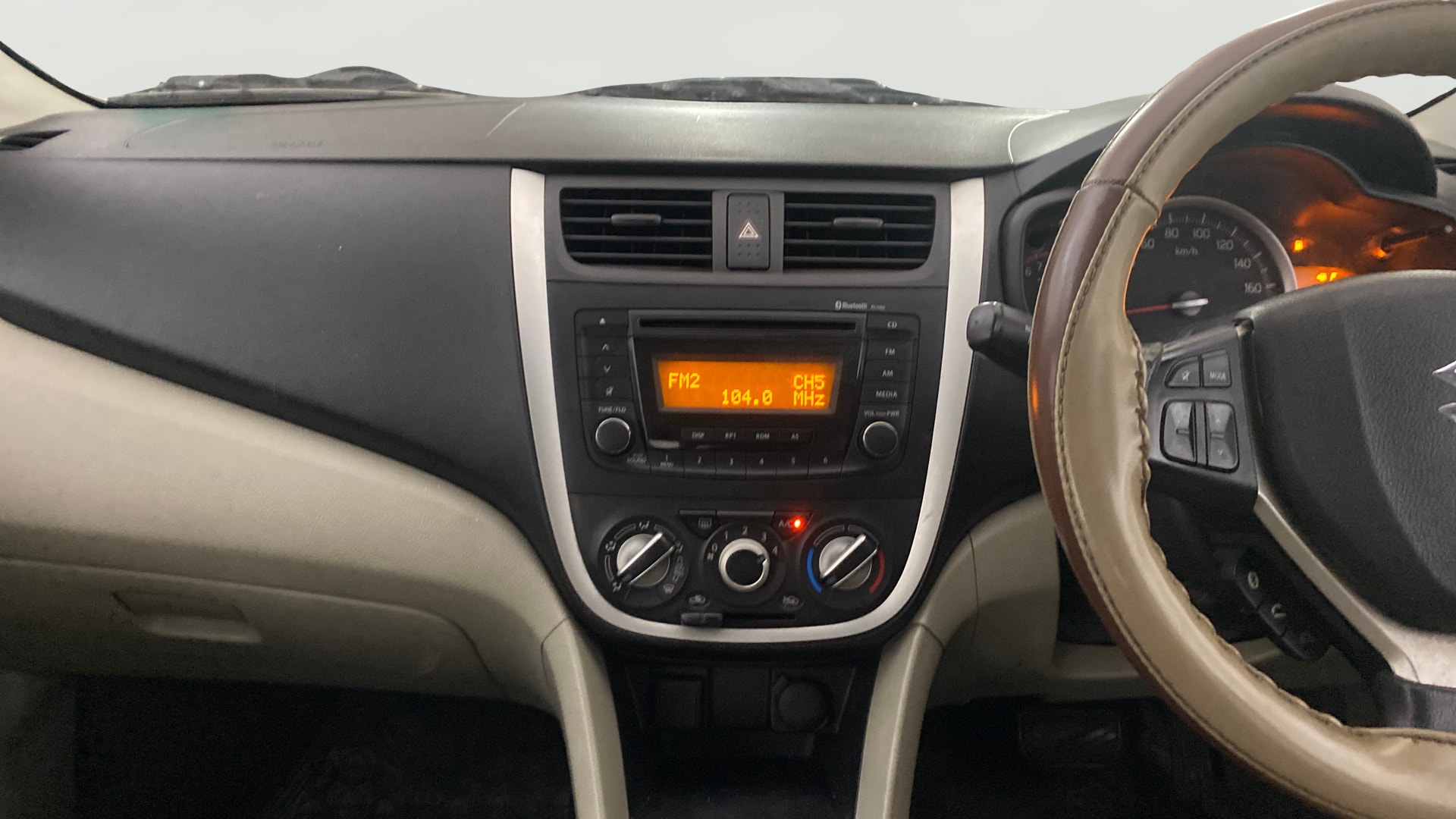 View 2017 Maruti Suzuki 1000 Base Variant Image 17 Used 2017 Maruti Suzuki 1000 Base Variant Image 17