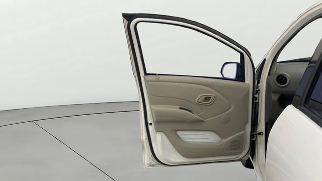 View Datsun Redi GO Image 30 Used Datsun Redi GO Image 30
