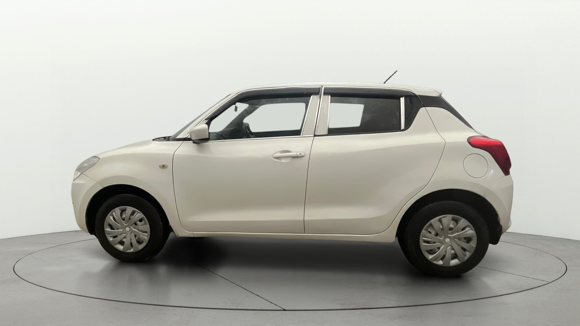 View 2020 Maruti Suzuki 1000 Base Variant Image 5 Used 2020 Maruti Suzuki 1000 Base Variant Image 5