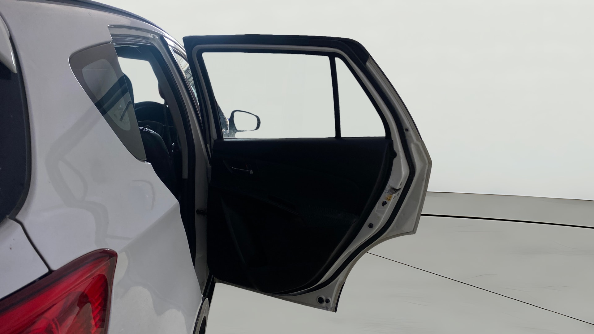 View 2017 Maruti Suzuki 1000 Base Variant Image 8 Used 2017 Maruti Suzuki 1000 Base Variant Image 8