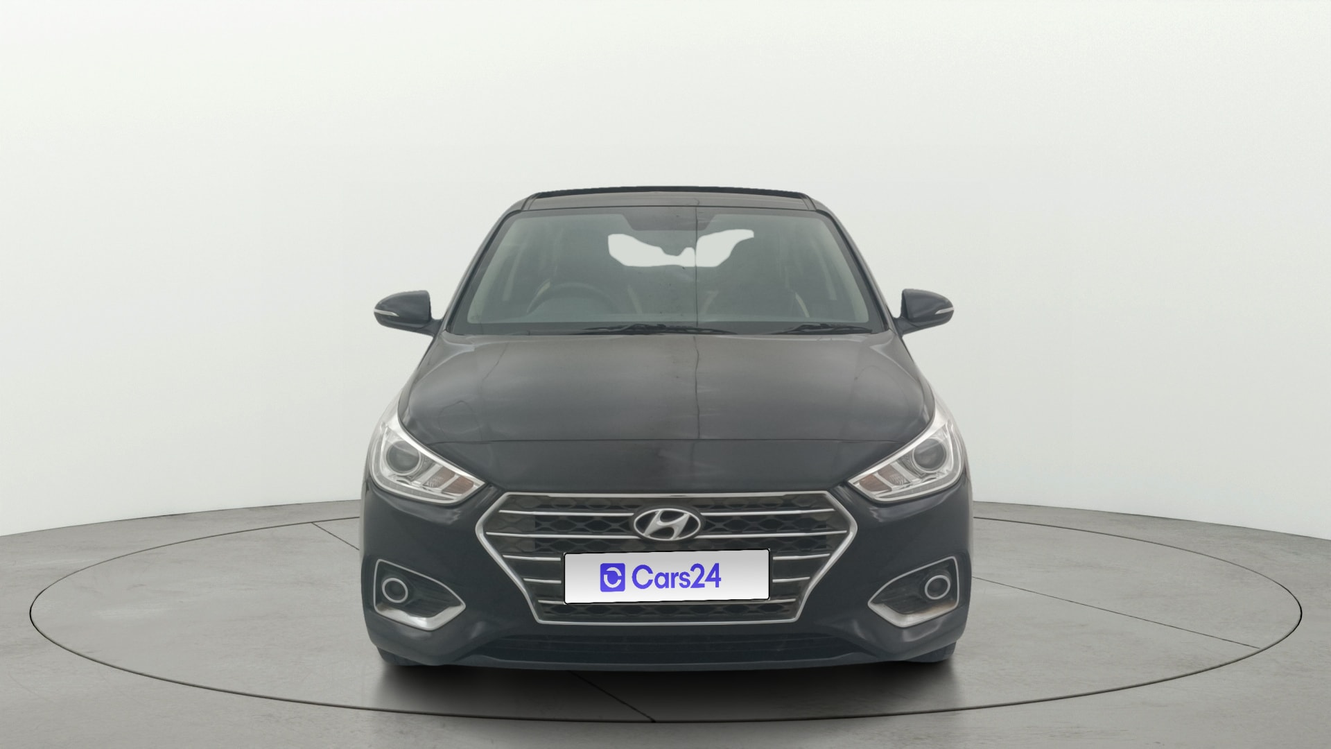 View 2018 Hyundai Verna 1.6 VTVT SX Image 1 Used 2018 Hyundai Verna 1.6 VTVT SX Image 1