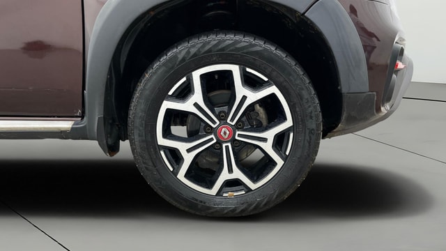 View Renault Duster Image 40 Used Renault Duster Image 40