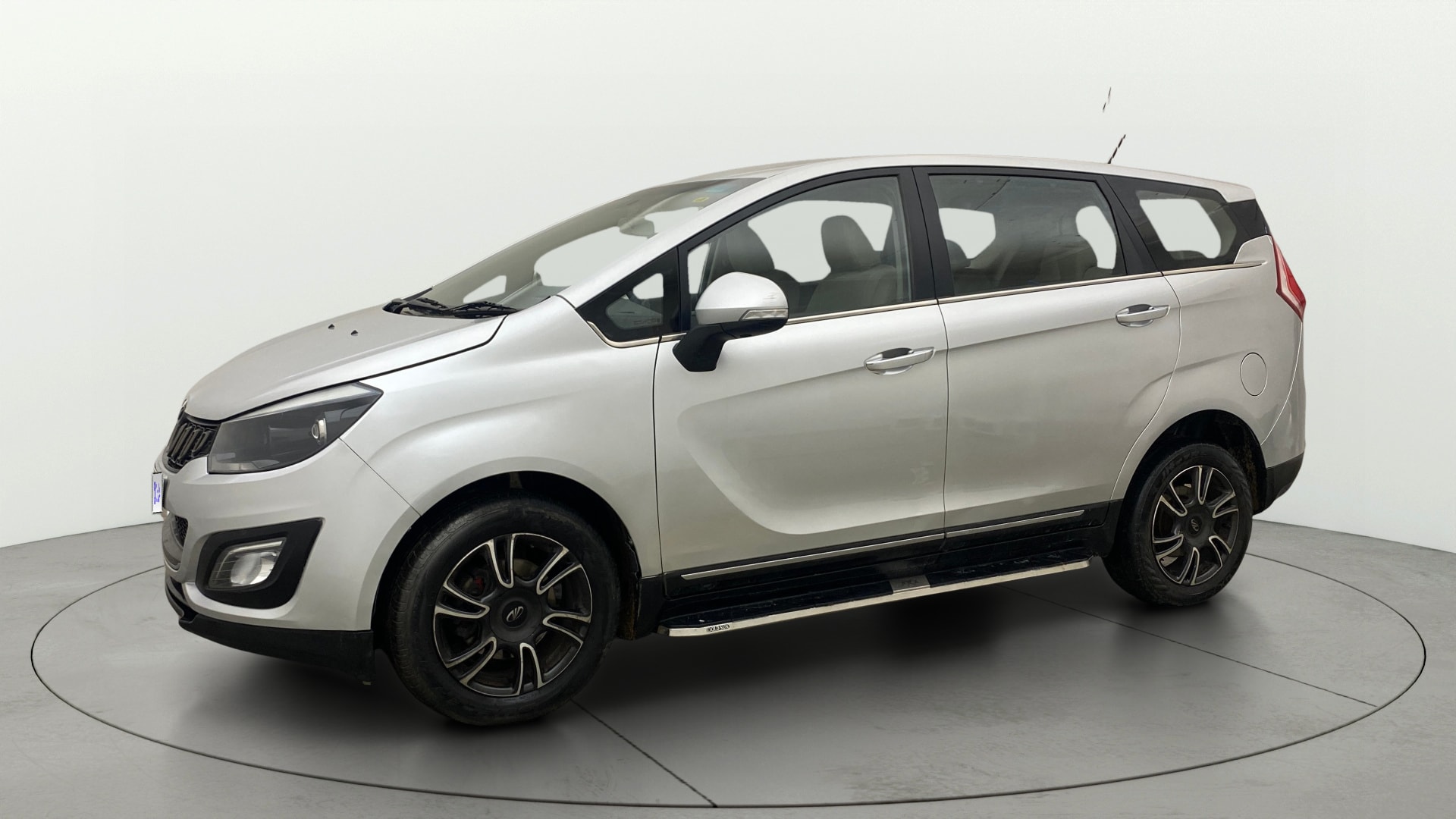 Used 2018 Mahindra Marazzo Used 2018 Mahindra Marazzo