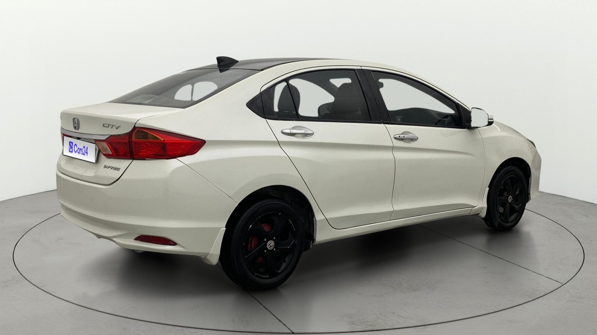 View 2016 Honda City ZX MT Diesel Anniversary Edition Image 45 Used 2016 Honda City ZX MT Diesel Anniversary Edition Image 45