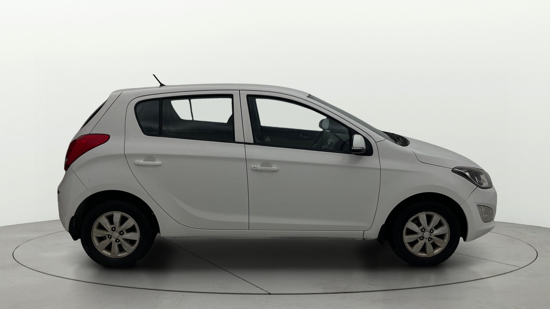 View 2013 Hyundai Elite i20 1.4 Era Diesel BS IV Image 27 Used 2013 Hyundai Elite i20 1.4 Era Diesel BS IV Image 27