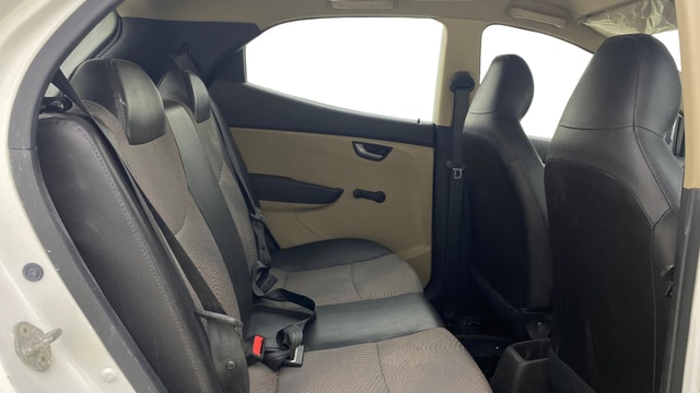 View Hyundai EON Image 28 Used Hyundai EON Image 28