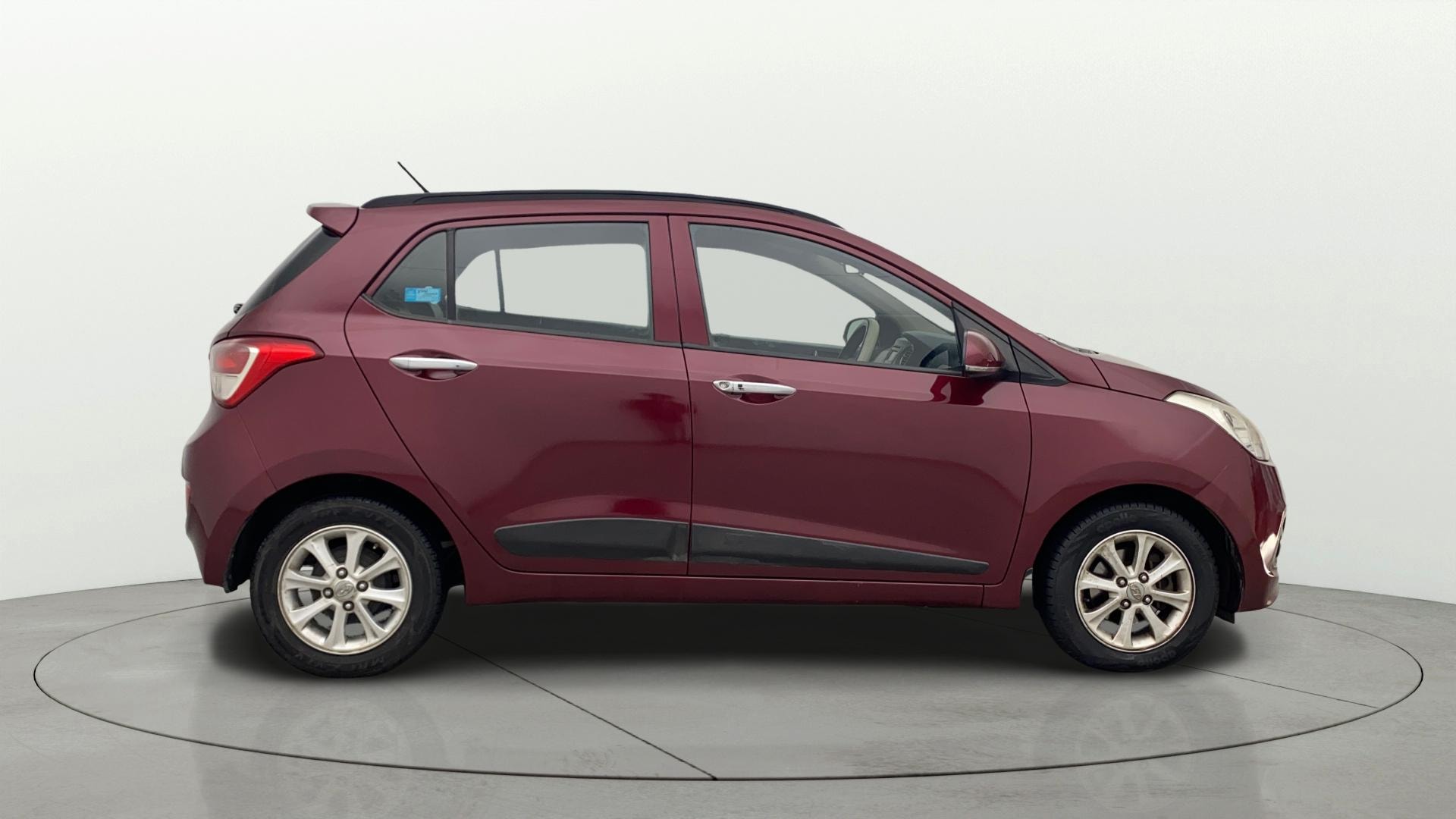 View 2016 Hyundai Grand i10 1.1 Asta Diesel Image 8 Used 2016 Hyundai Grand i10 1.1 Asta Diesel Image 8