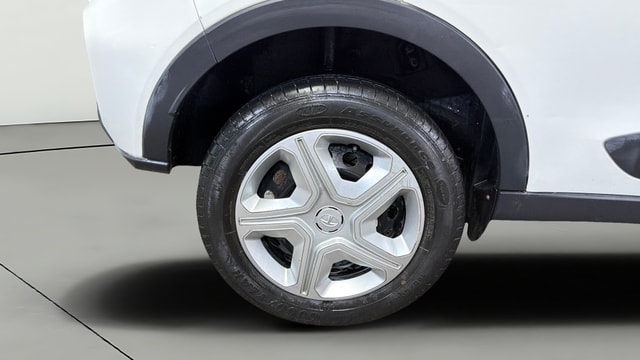 View Tata Nexon Image 23 Used Tata Nexon Image 23