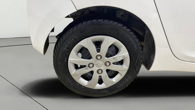 View Hyundai EON Image 23 Used Hyundai EON Image 23
