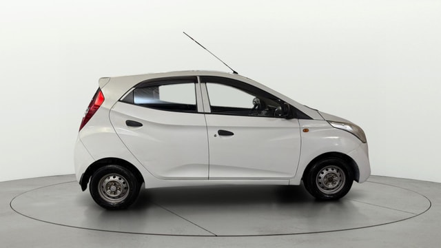 View Hyundai EON Image 8 Used Hyundai EON Image 8