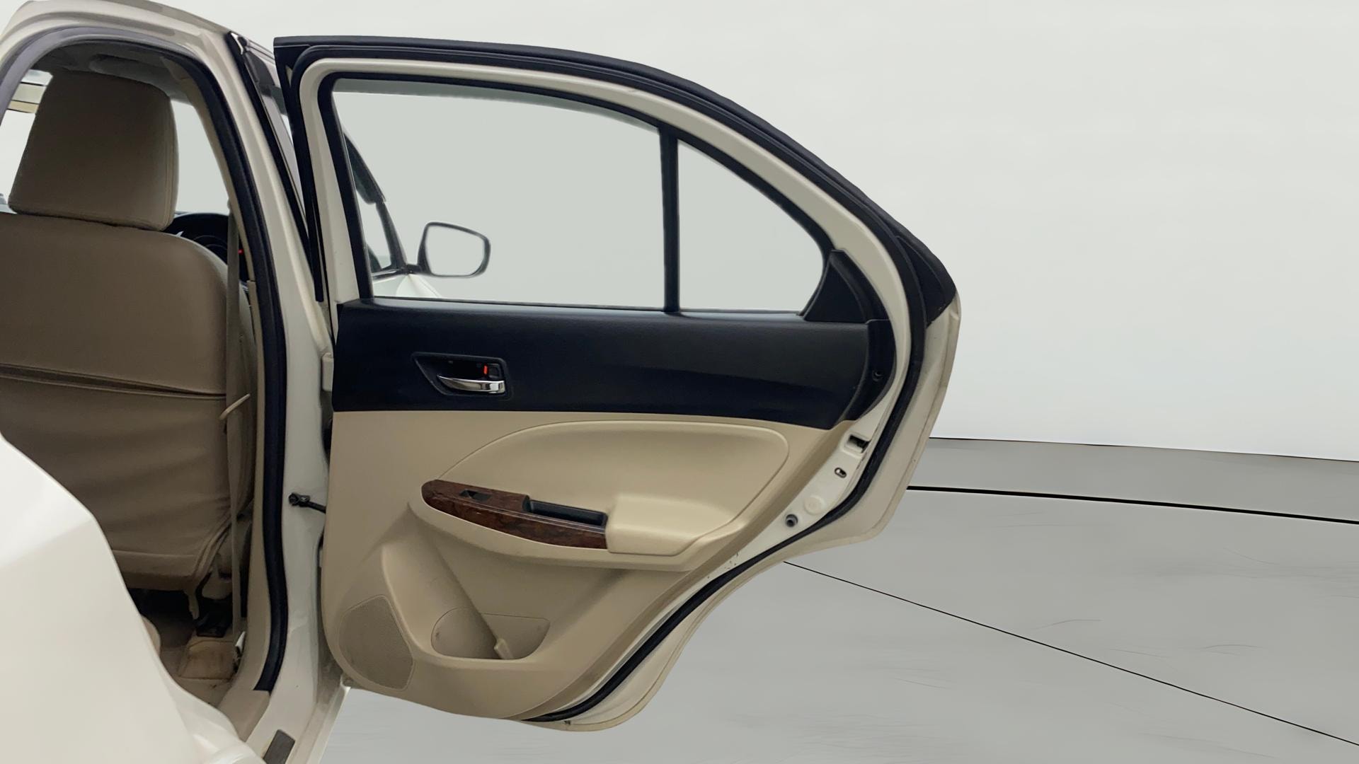 View 2020 Maruti Suzuki 1000 Base Variant Image 7 Used 2020 Maruti Suzuki 1000 Base Variant Image 7