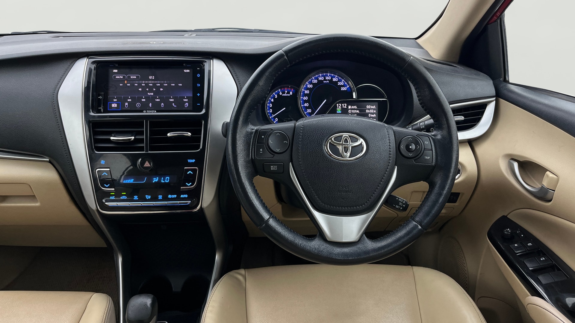 View 2021 Toyota Yaris V CVT Image 21 Used 2021 Toyota Yaris V CVT Image 21