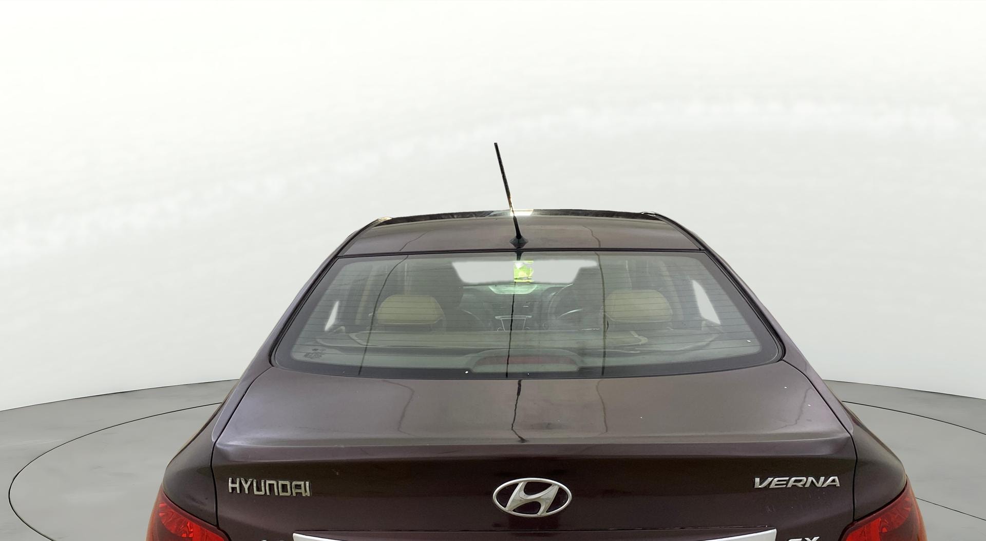 View 2013 Hyundai Fluidic Verna 1.6 CRDI SX (O) AT Image 3 Used 2013 Hyundai Fluidic Verna 1.6 CRDI SX (O) AT Image 3