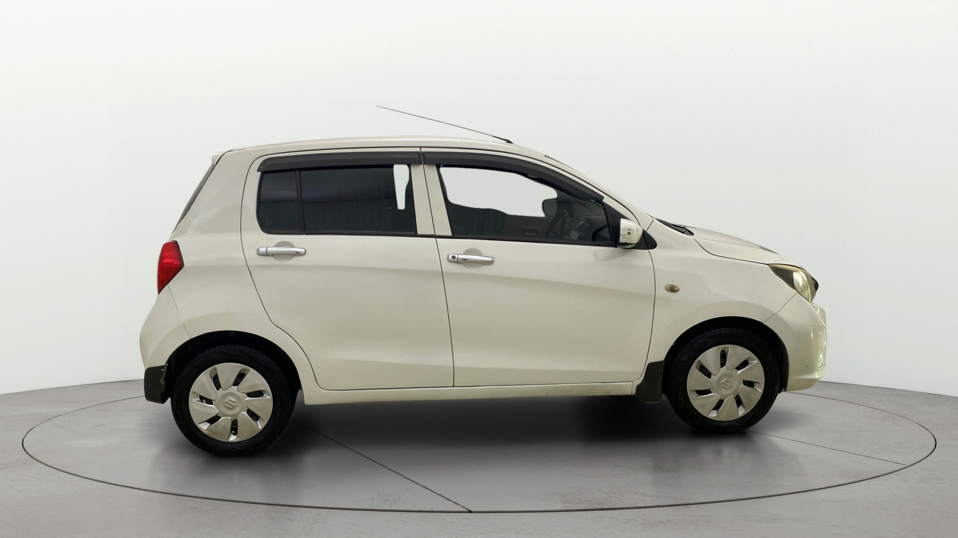 View 2020 Maruti Suzuki 1000 Base Variant Image 8 Used 2020 Maruti Suzuki 1000 Base Variant Image 8