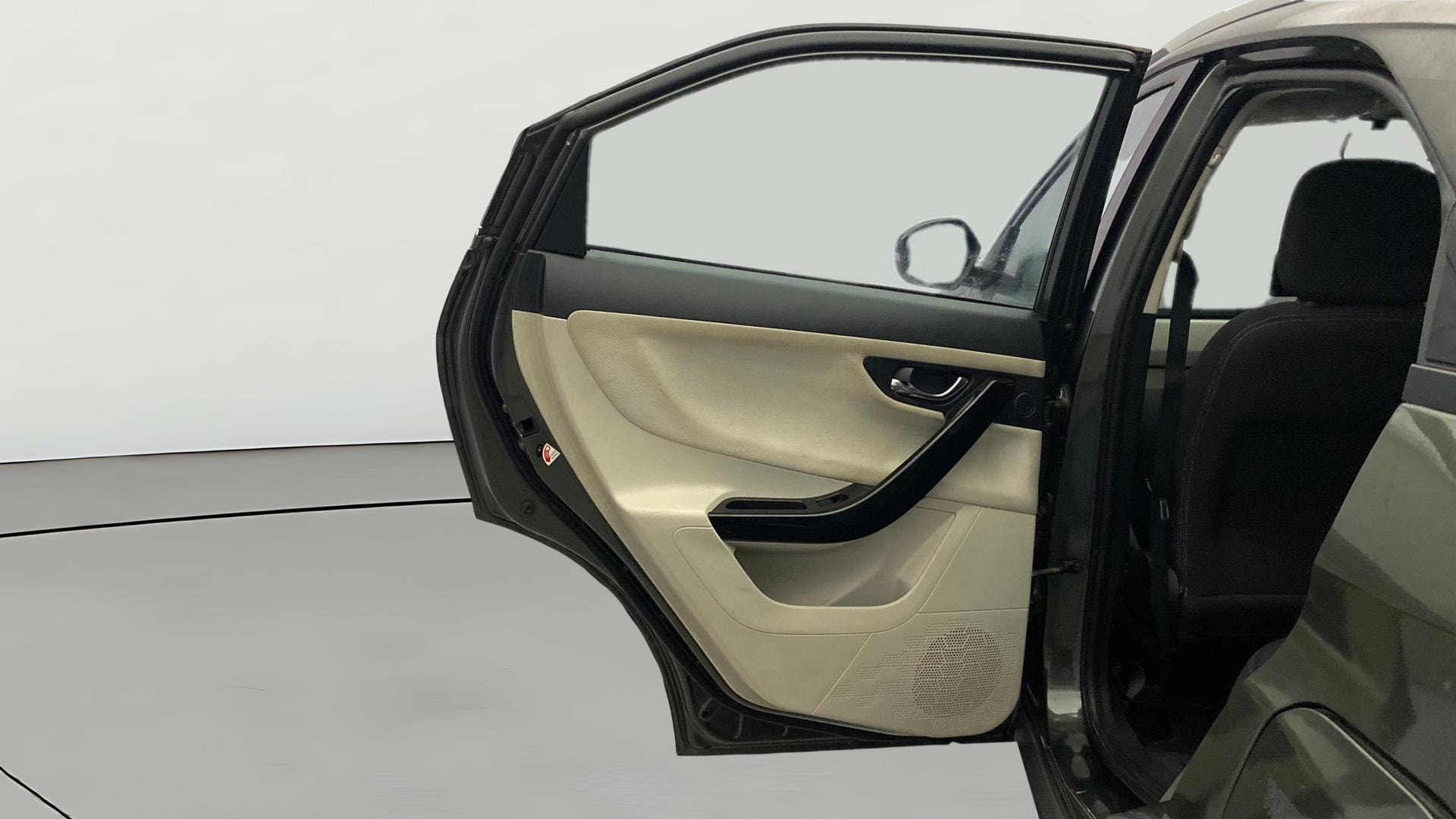 View 2020 Tata Nexon Revotron XE Image 22 Used 2020 Tata Nexon Revotron XE Image 22