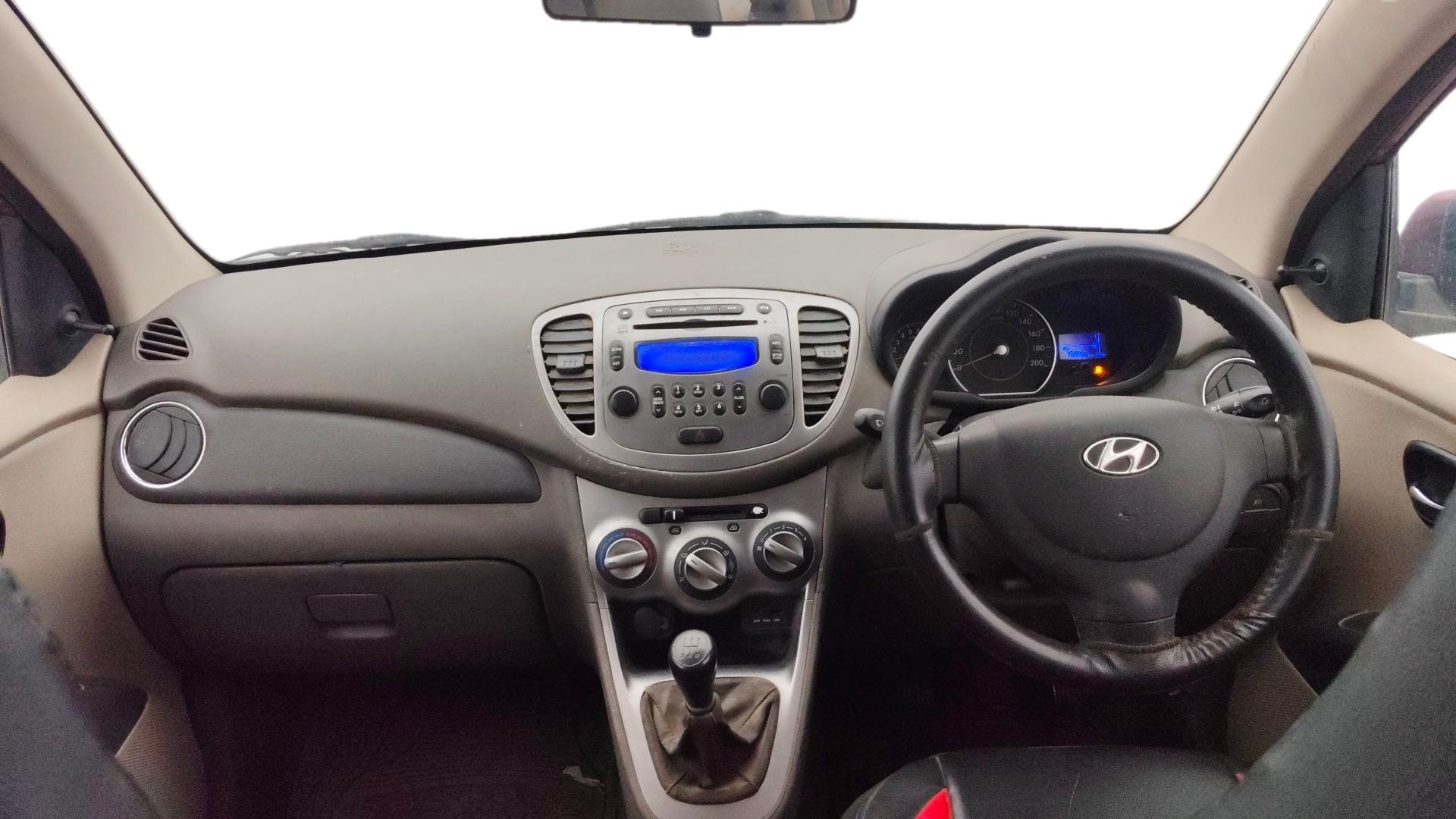 View 2014 Hyundai i10 1.2 Asta MT Image 28 Used 2014 Hyundai i10 1.2 Asta MT Image 28